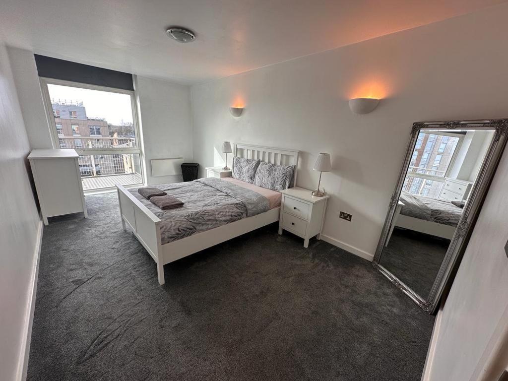 Recently Refurbished Apt Central Mk Free Parking Milton Keynes Zewnętrze zdjęcie